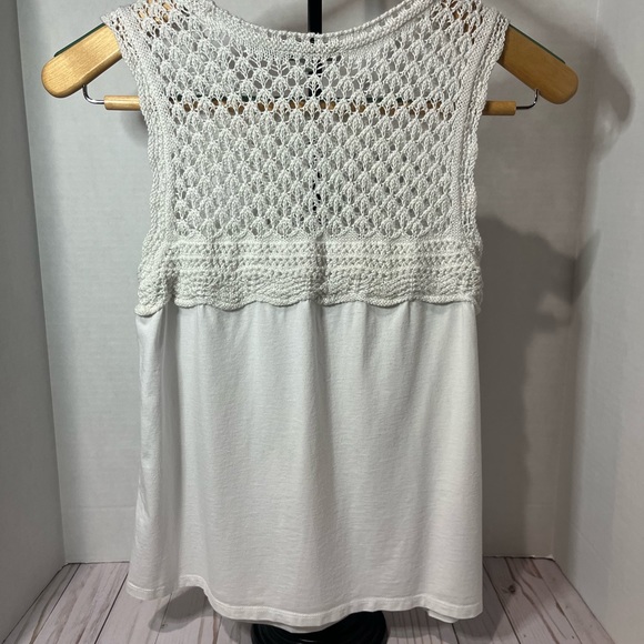 Loft Tank Sleeveless Top - Picture 3 of 6